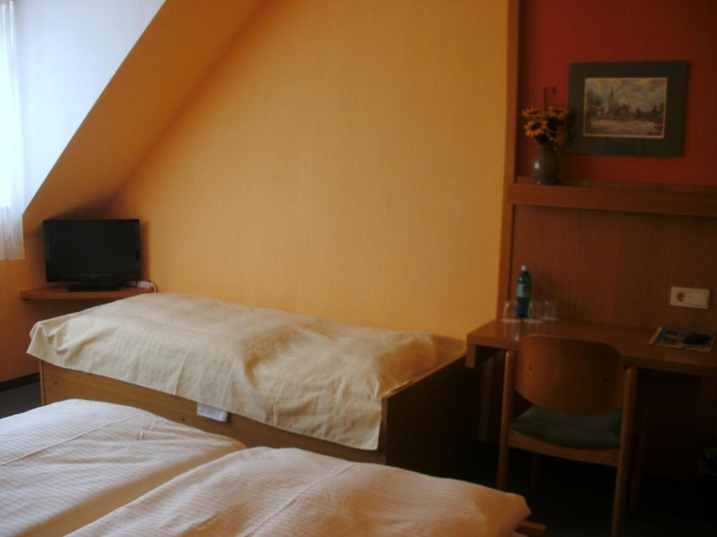 Gasthof Landhotel Gruner Baum Cadolzburg 部屋 写真