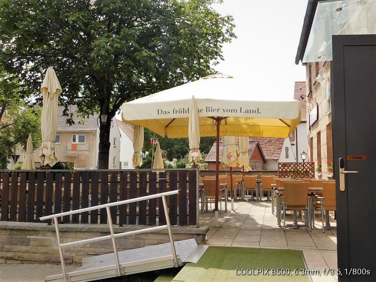 Gasthof Landhotel Gruner Baum Cadolzburg エクステリア 写真