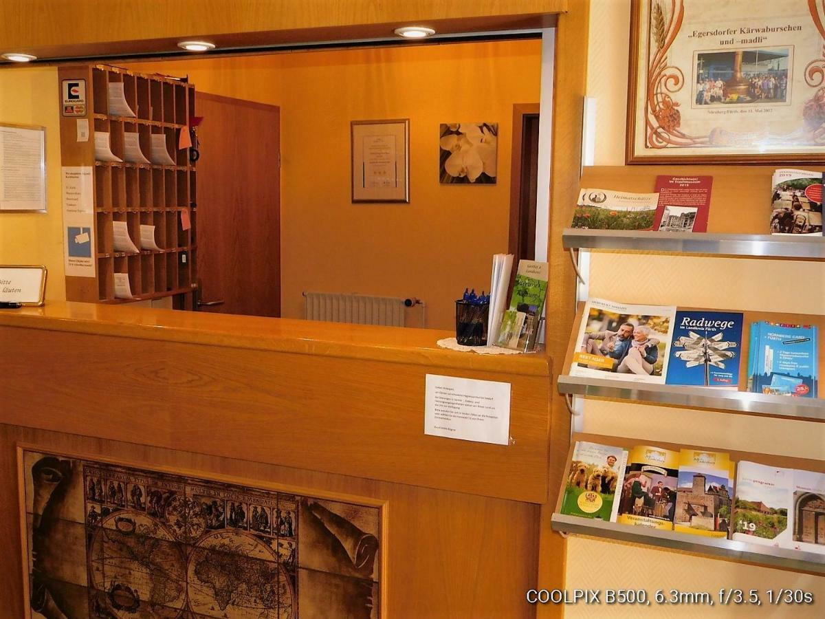 Gasthof Landhotel Gruner Baum Cadolzburg エクステリア 写真